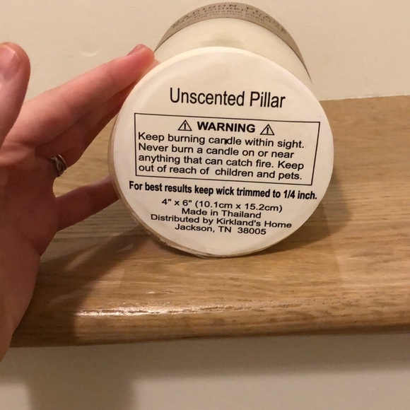 Candle, never used, large soy candle - Picture 3 of 3